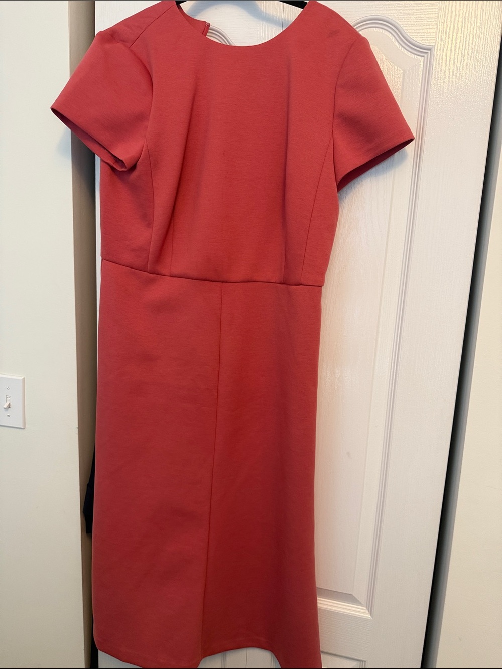 Ann Taylor Classic Short-Sleeve coral / Pink Sheath Dress